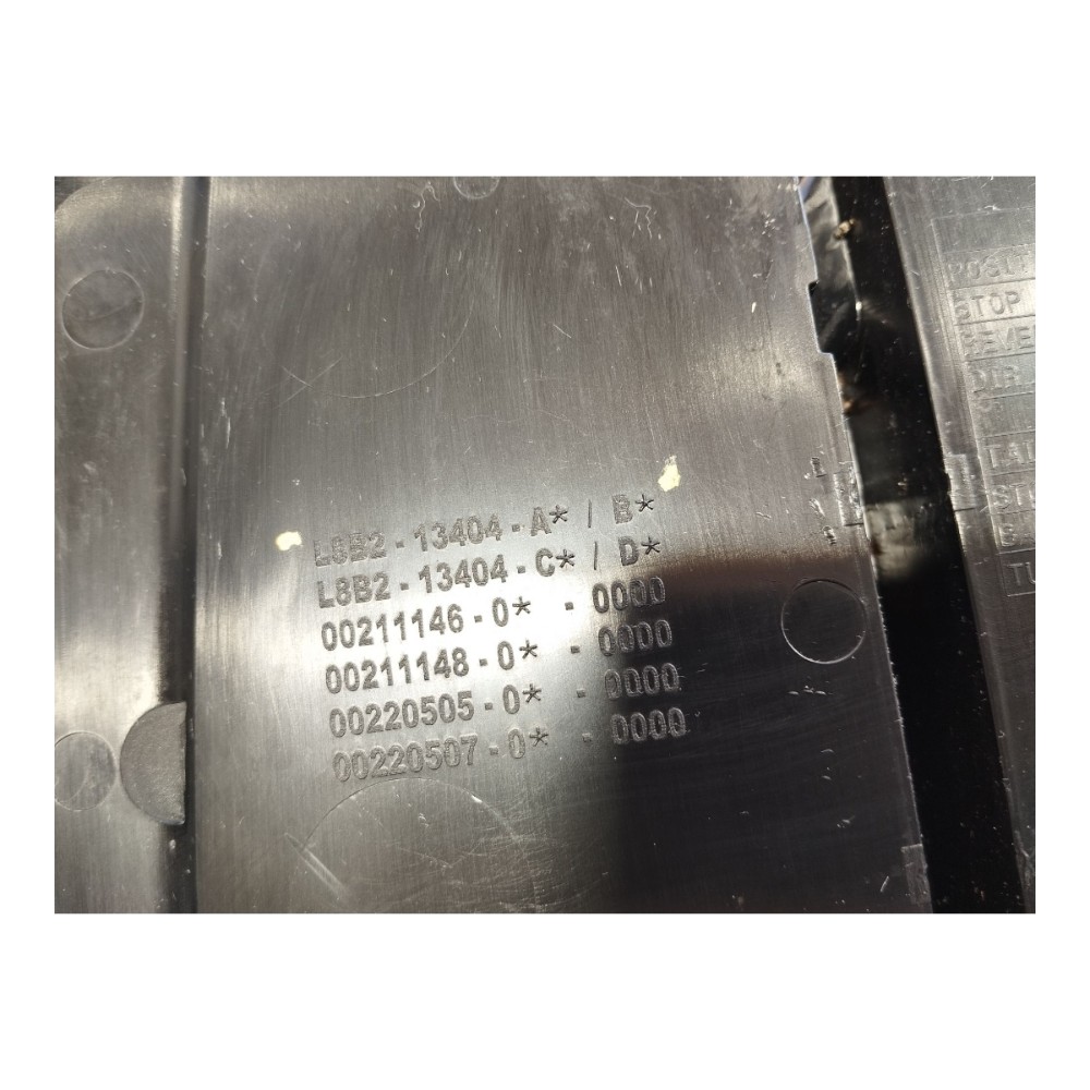 Lanterna Traseira Direita Land Rover Defender 2022 V645 4