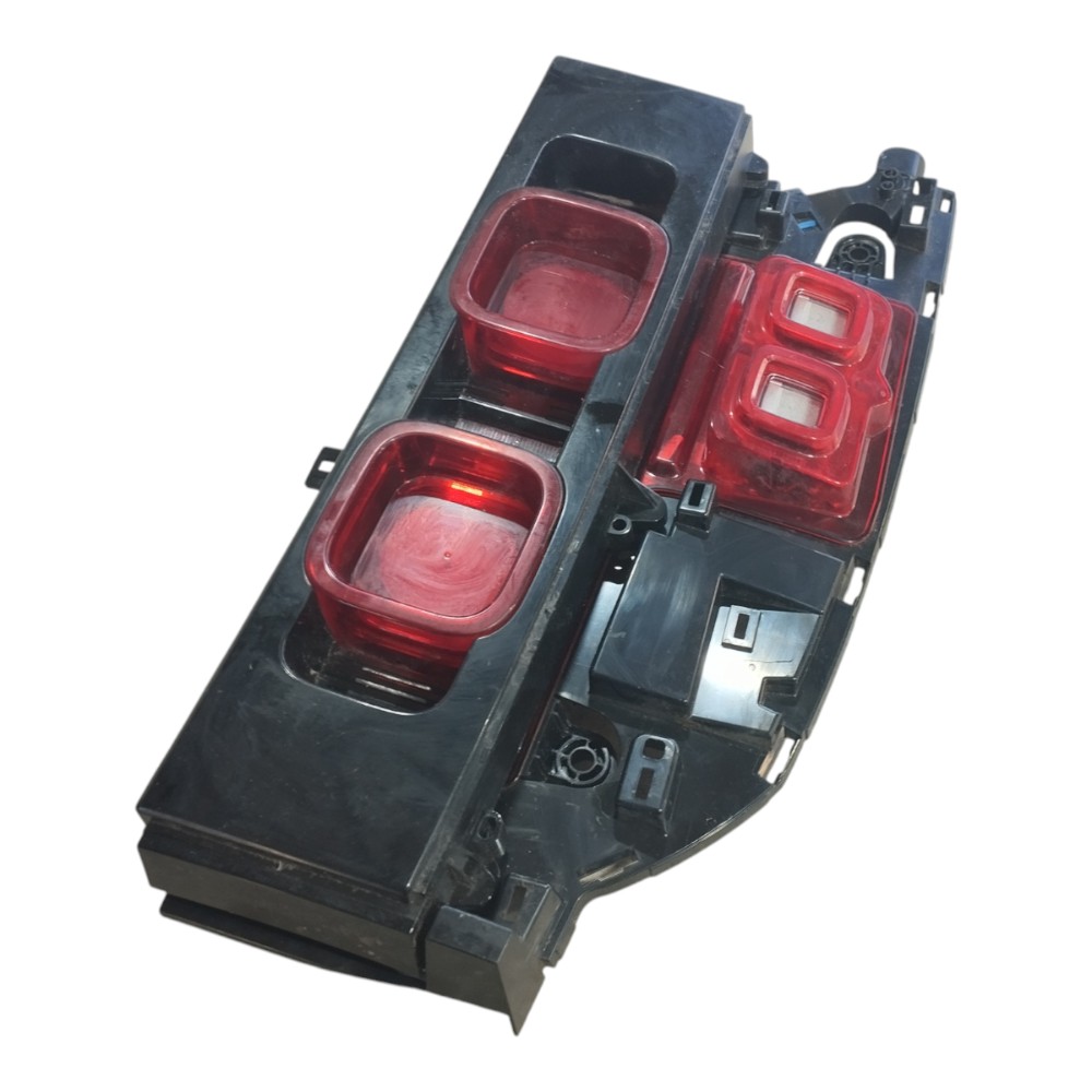 Lanterna Esquerda Land Rover Defender 2022 V645 8