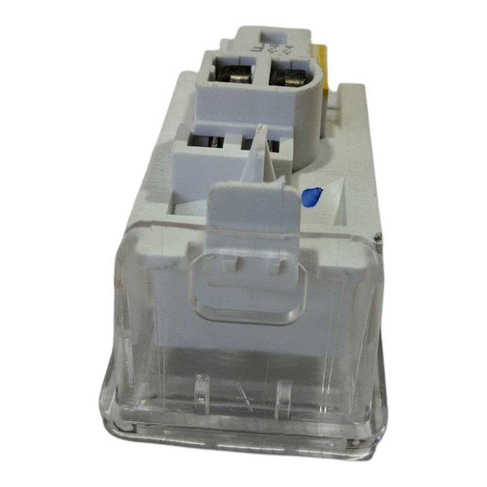 Luz Cortesia Porta Mala Drt  Nissan Leaf 2023 V632 8