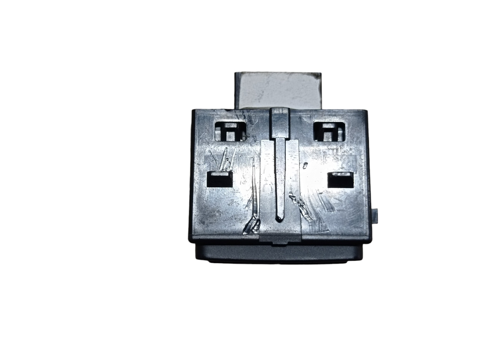 Interruptor Tampa Porta Malas Discovery 5 2019 V597 5