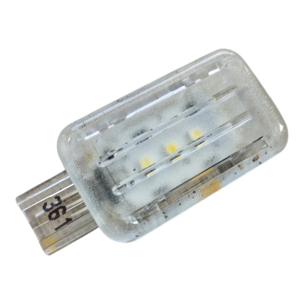 Luz Cortesia Esquerda Porta Malas Defender 2021 2022 V645 6