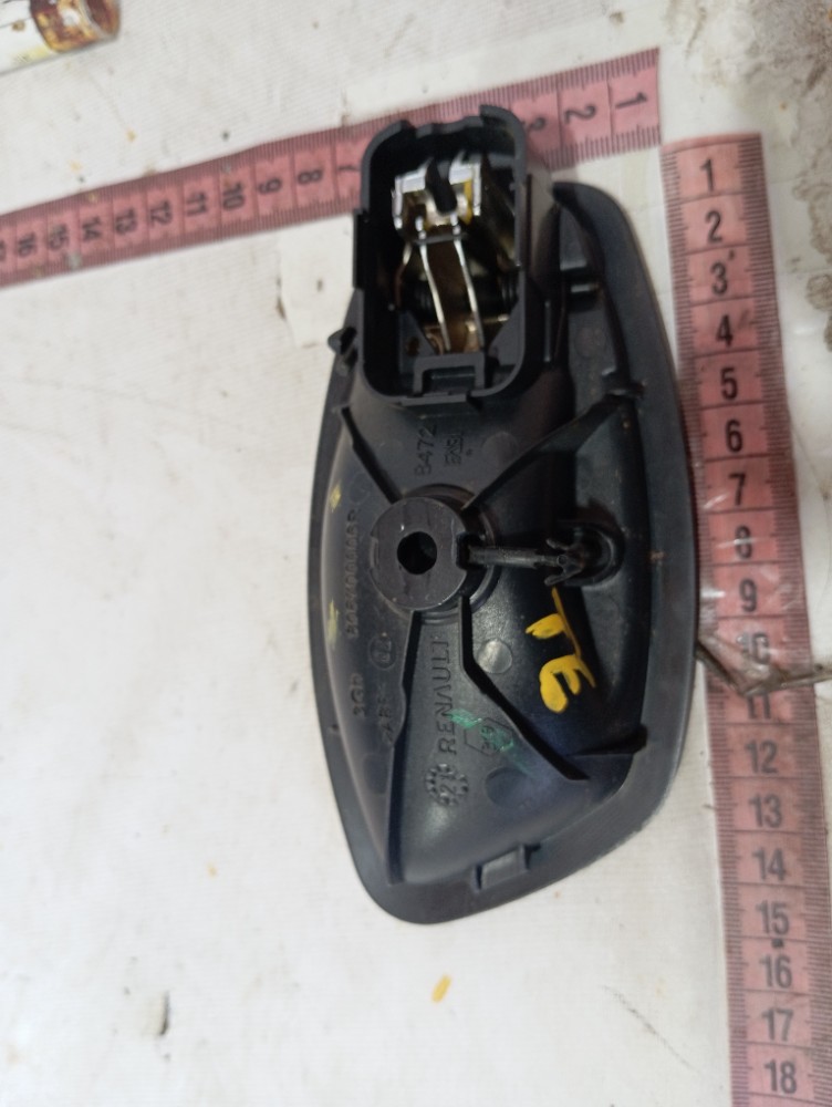 Maçaneta Int Porta Traseira Esquerda Renault Zoe 2023 V639 Traseira 5