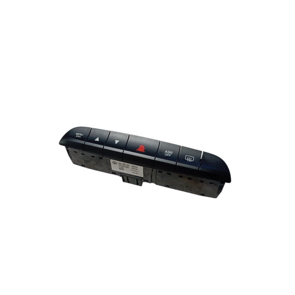 Botão pisca alerta asr Fiat Mobi 2019 6