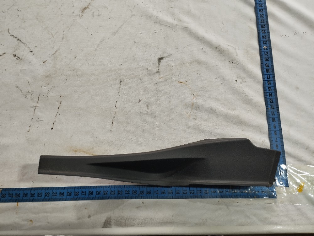 Moldura Paralama Esquerdo Nissan Leaf 2023 V632 7