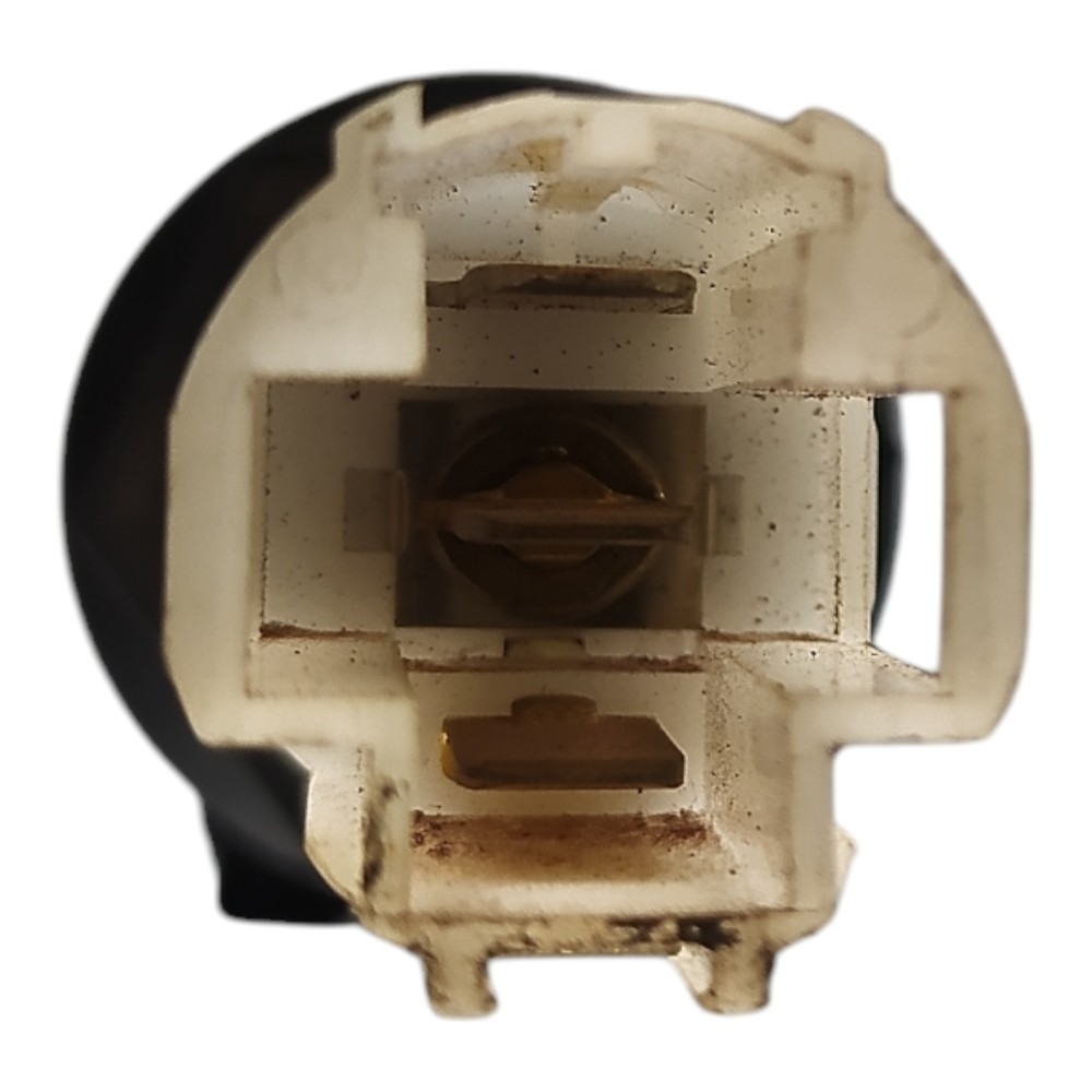 Tomada 12 Volts Porta Mala Esquerda Porsche Cayenne S 2003 6