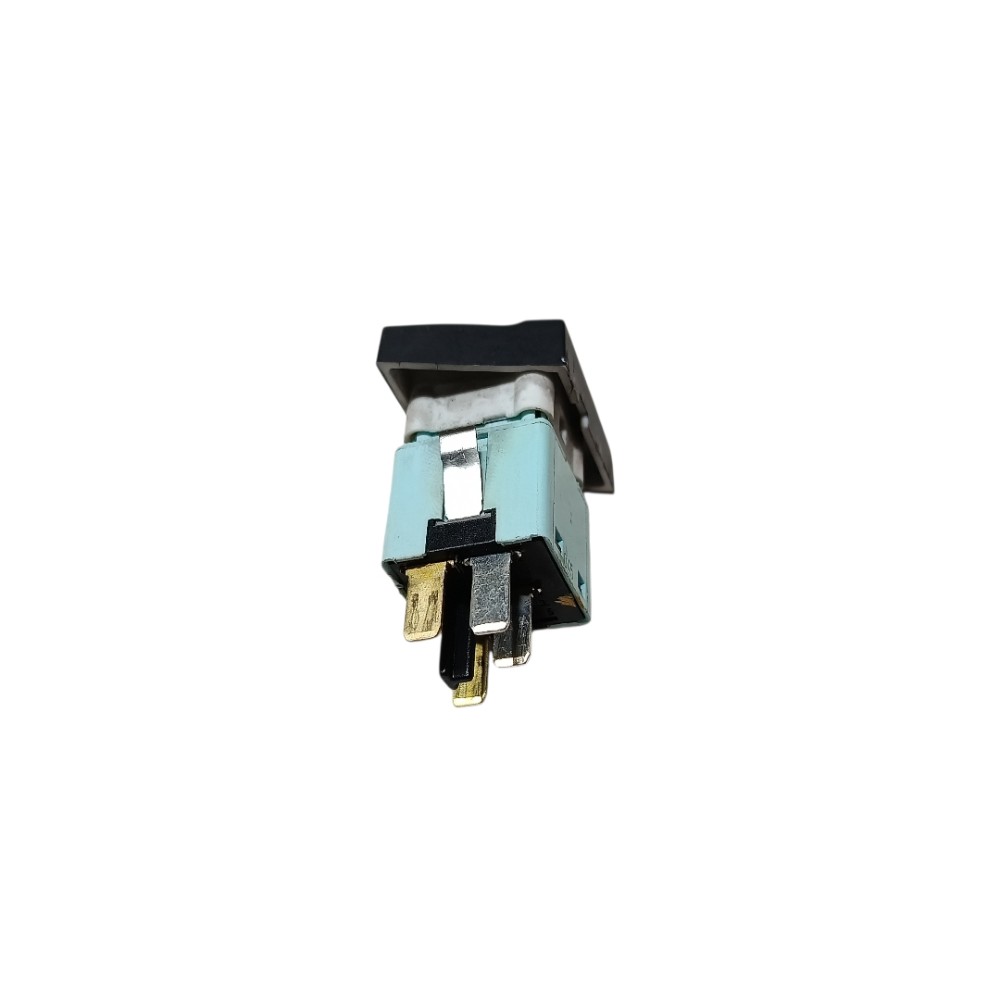 Botão farol neblina GM Montana 2015 7