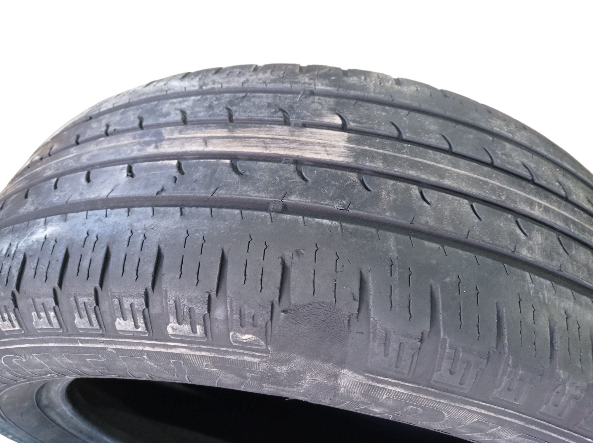 Pneu Aro 18 Goodyear Efficinetgrip Suv 225/60 R18