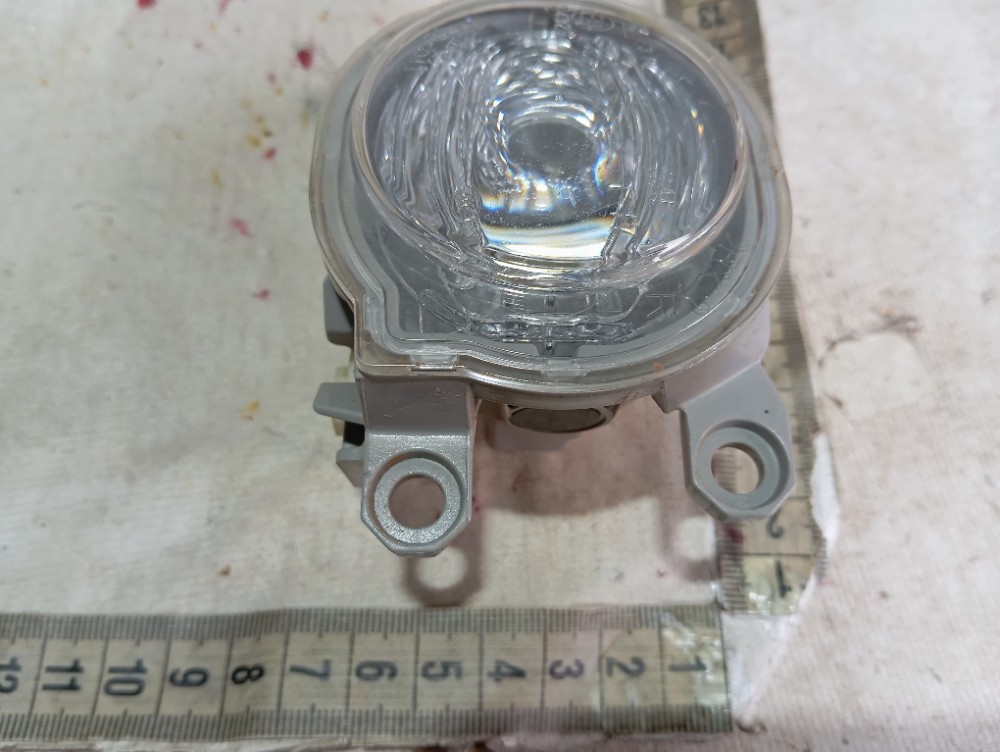 Farol Milha Direito Lexus Rx500hf 2023 V619 7