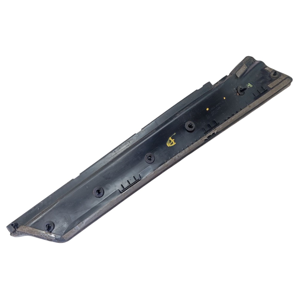 Moldura Ext Coluna Direita Land Rover Defender 21 2022 V645
