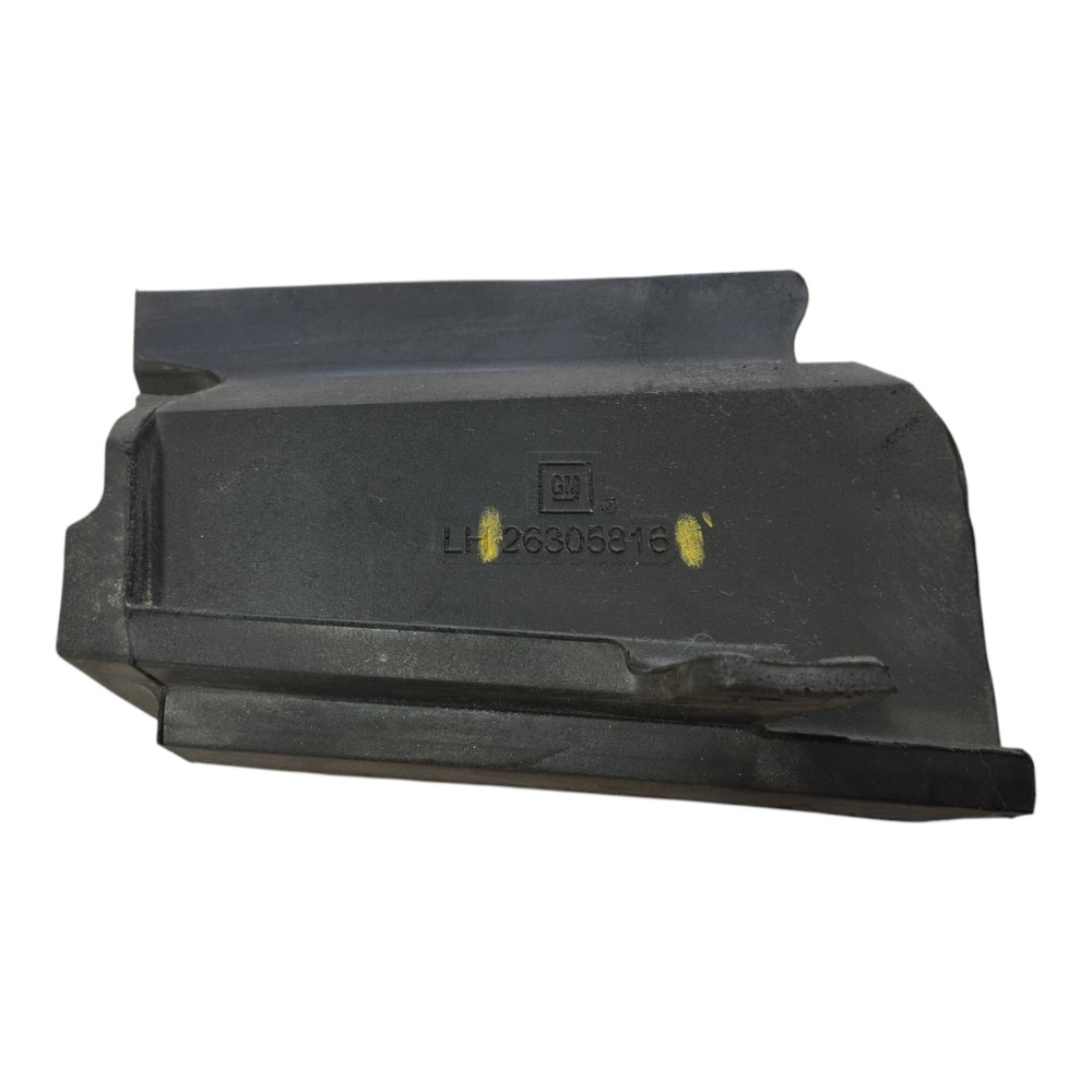 Batente Capo Esquerdo Gm Tracker 2020 2025 V627 6