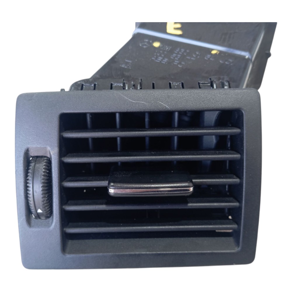 Difusor Ar Esquerdo Mercedes B180 2010 V630 2