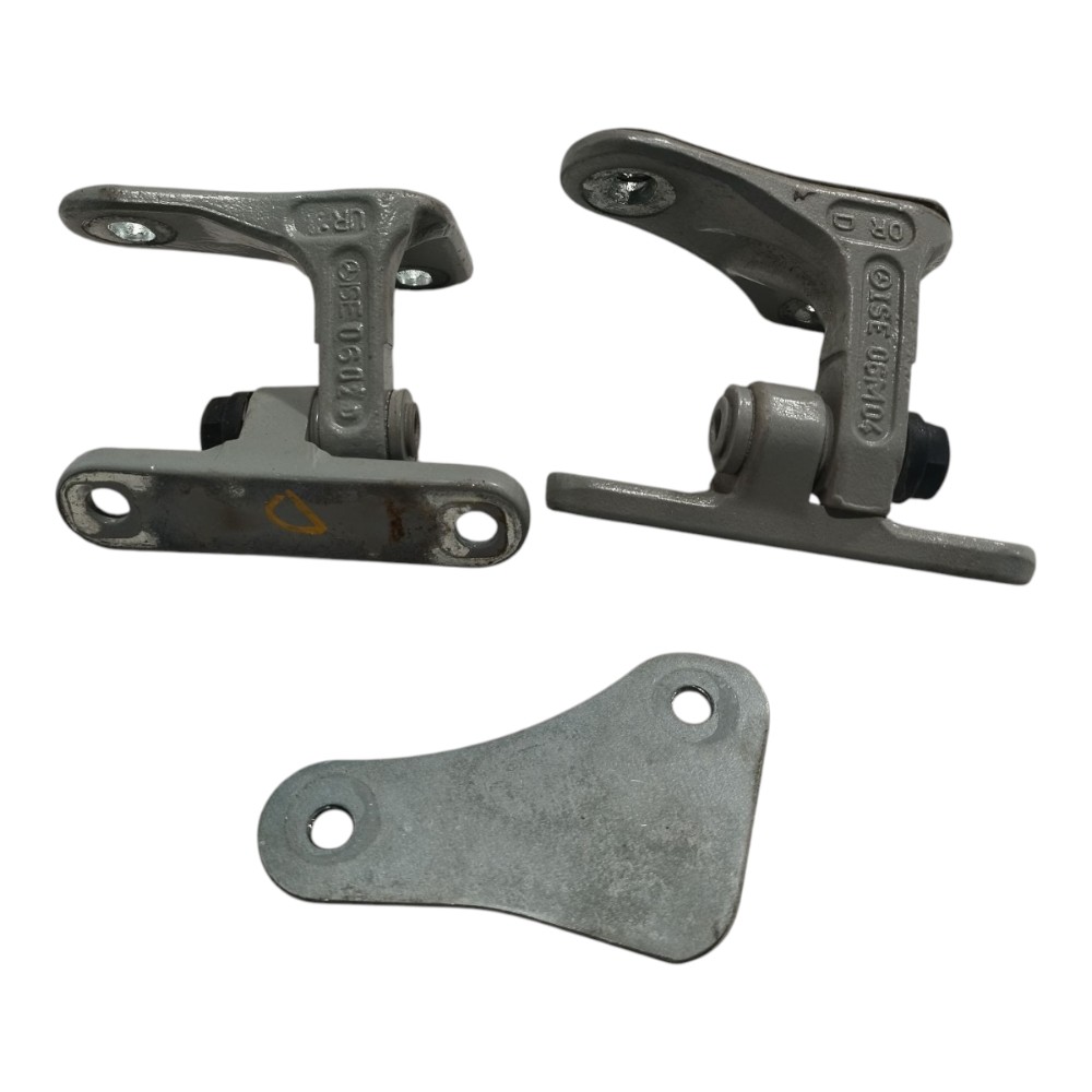 Dobradiça Porta Dianteira Direita Mercedes C180 2007 V661 4