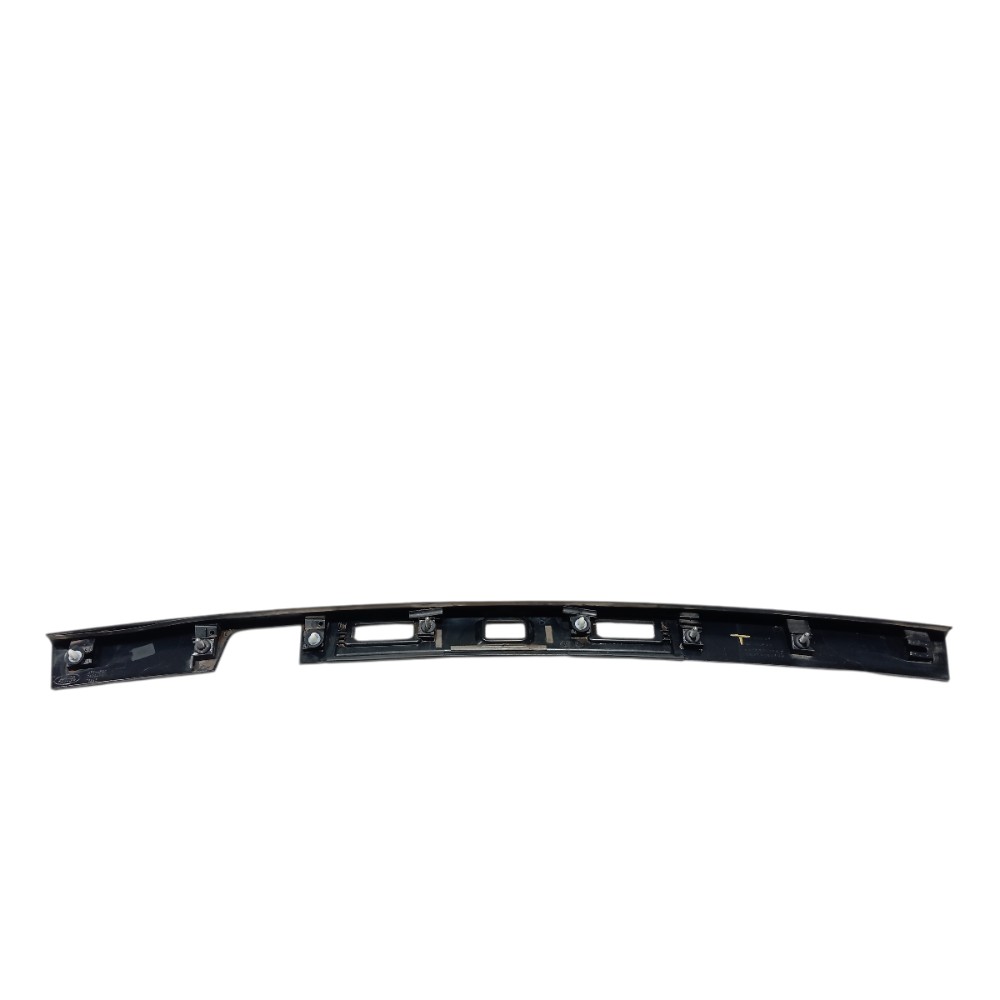 Moldura Luz Placa Tampa Traseira Discovery Sport 2020 V680 2