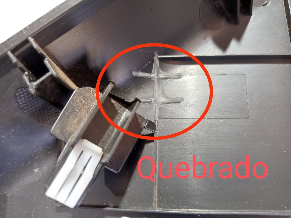Acabamento Lateral Painel Esquerdo Gwm Haval H6 2024 V610 4