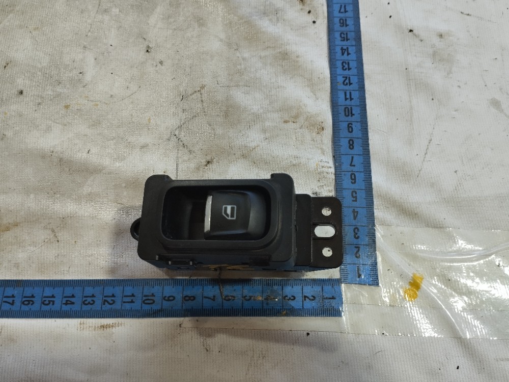 Botão Vidro Traseiro Esquerdo Gwm Haval H6gt 2024 V636 7