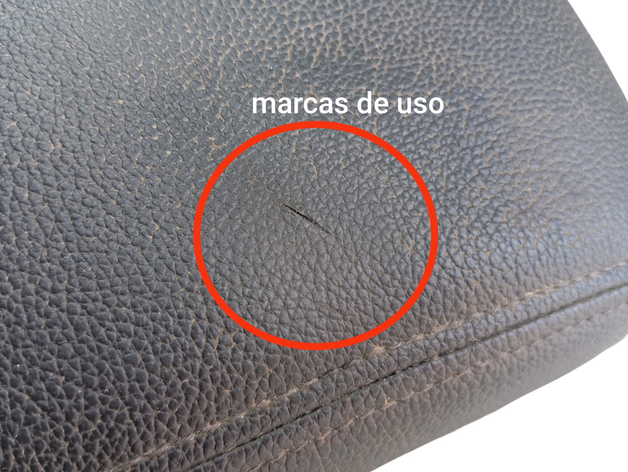 Apoio Braço Console Mitsubishi Pajero Full 3.2 2020 V599 Preto 8