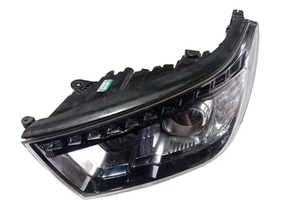 Farol Esquerdo Ssangyong Xlv Dlx 1.6 2018 V612 2