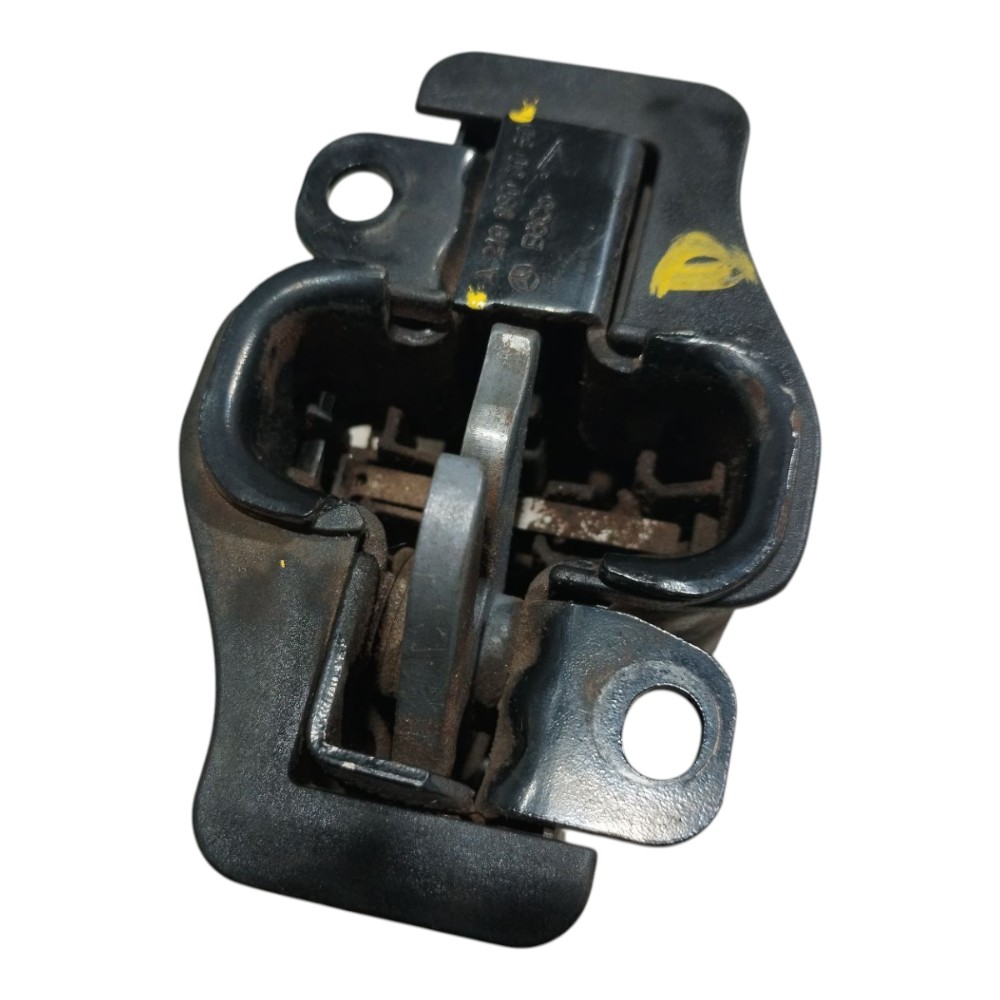 Fechadura Direita Capô Mercedes C180 2002 2007 V661 10