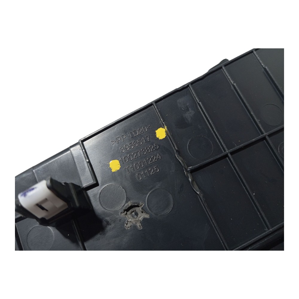 Acabamento Carregador Console Ram Rampage 2023 2025 V659 3