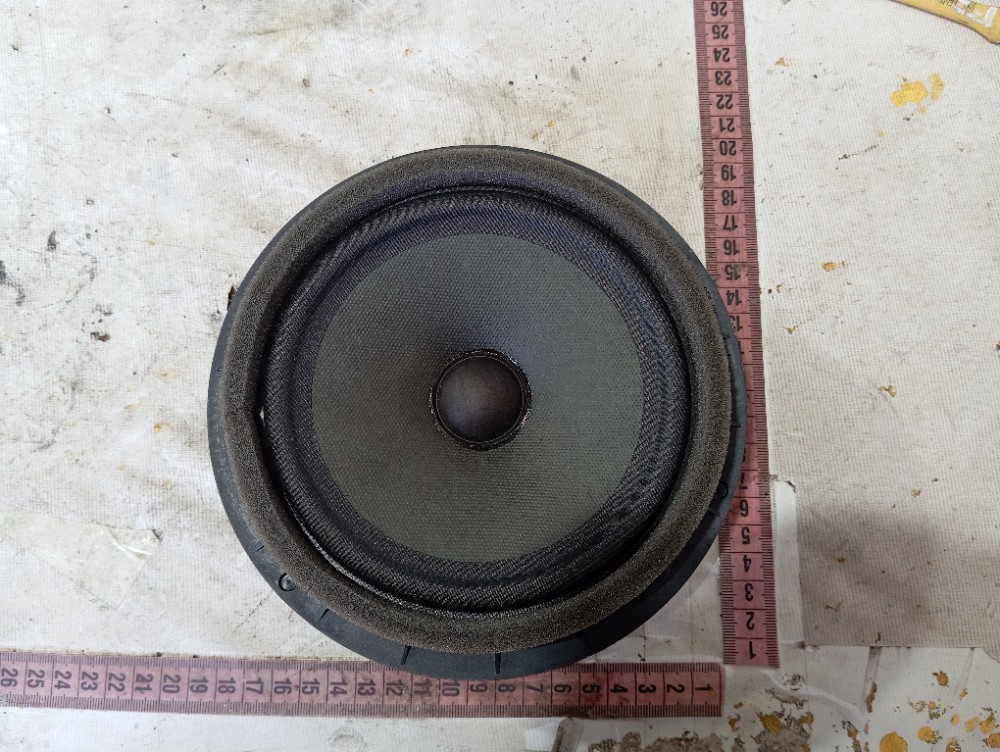Alto Falante Porta Tras Esquerda Suzuki Scross 15 2016 V648 8