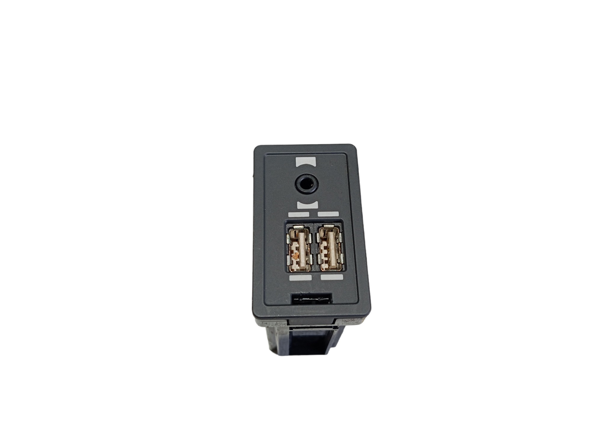Entrada Usb Console Lexus Ls250 Sport 2015 86190-53051 2