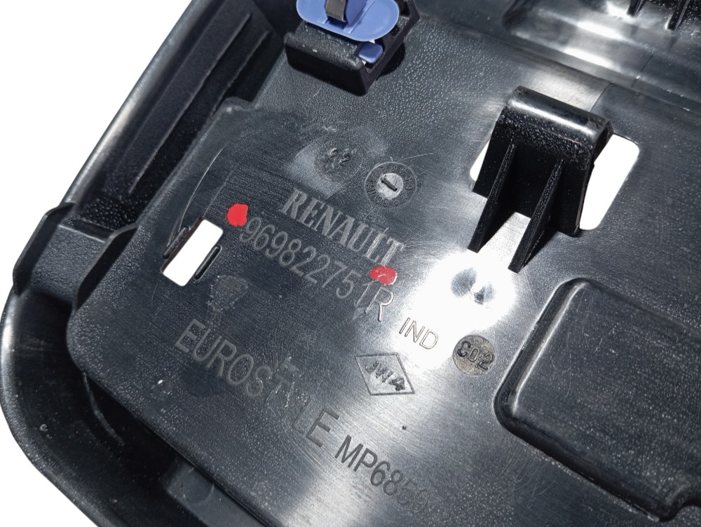 Suporte Luz Cortesia Renault Zoe Neo Int 2023 V617 4