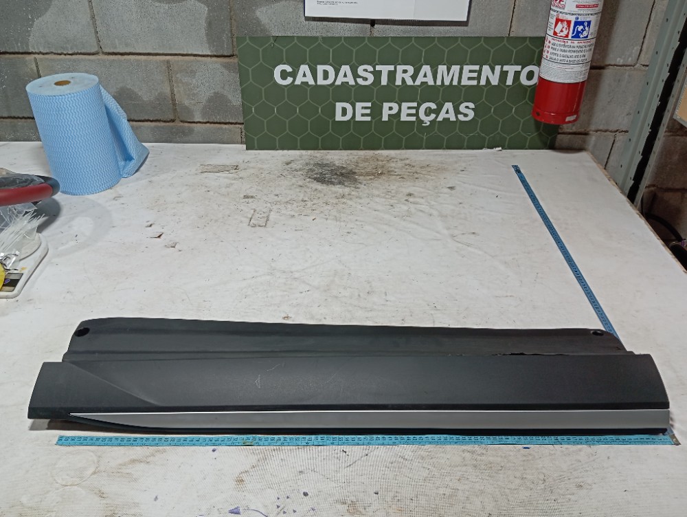 Moldura porta dianteira direita Byd Song Pro 2024 V674 7