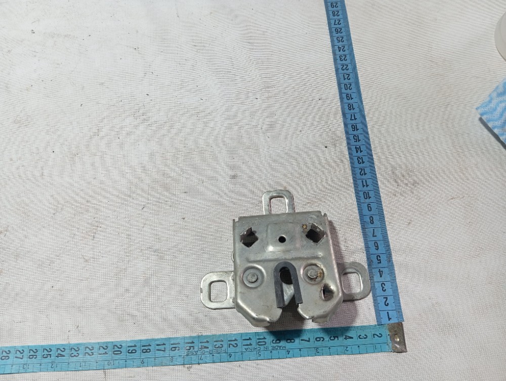 Fechadura Capô Fiat Mobi 2020 6