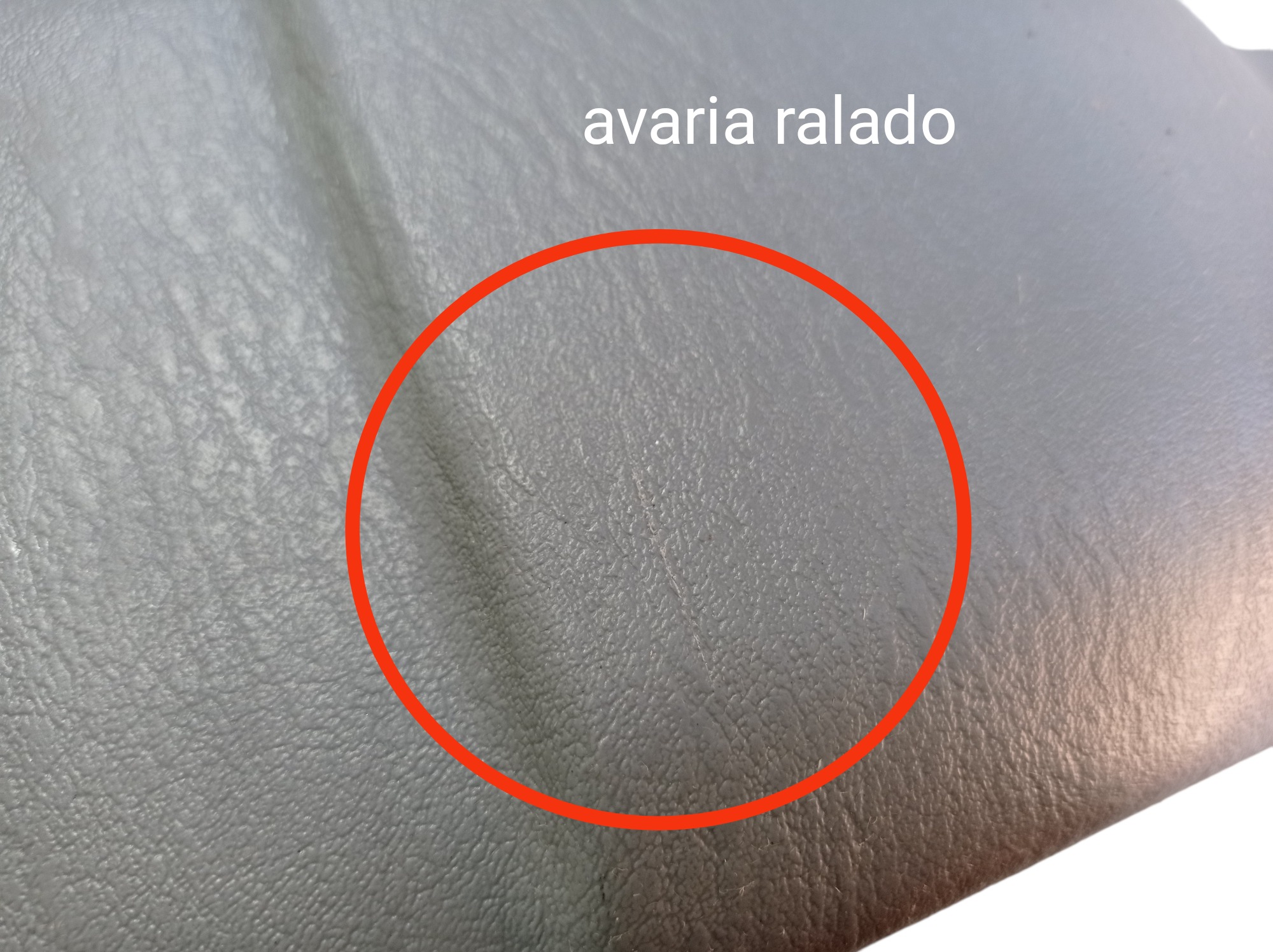 Acabamento Inferior Coluna Direita Grand Caravan 2005 V586 8