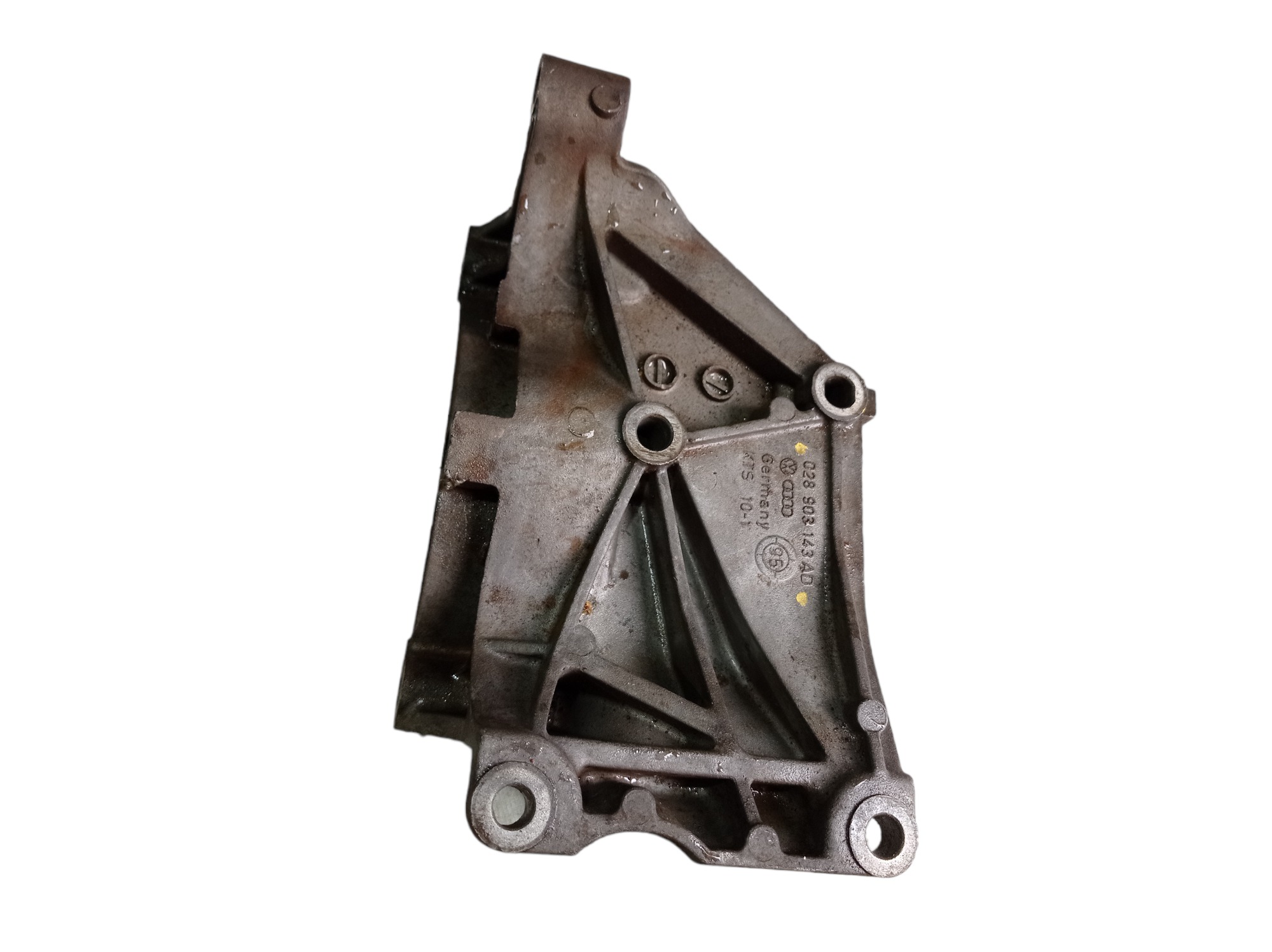 Suporte Alternador Vw Golf 1995 028903143ad Vl 2
