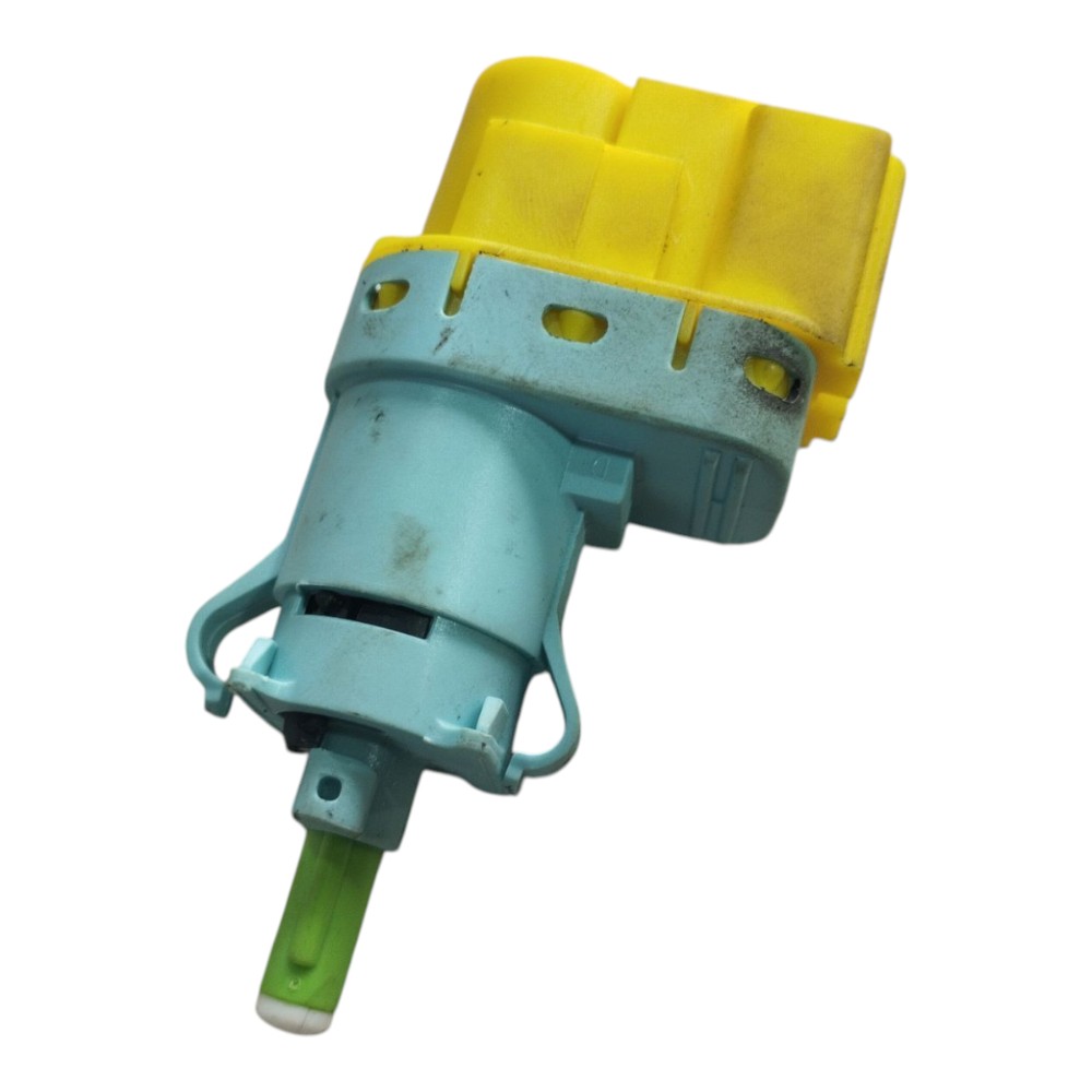 Sensor pedal freio fiat mobi 2021 a 25 v654 8