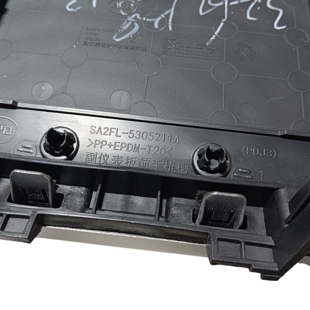 Moldura console Byd Song Pro 2024 V674 10