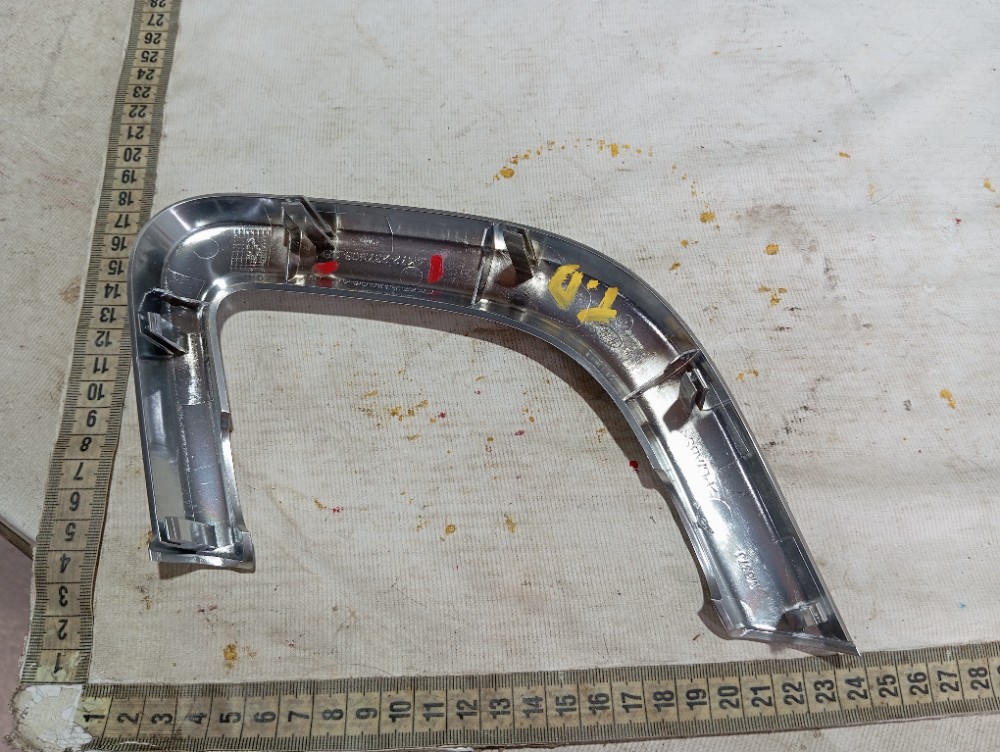 Moldura Maçaneta Porta Tras Direita Discovery 2016 18 V611 8