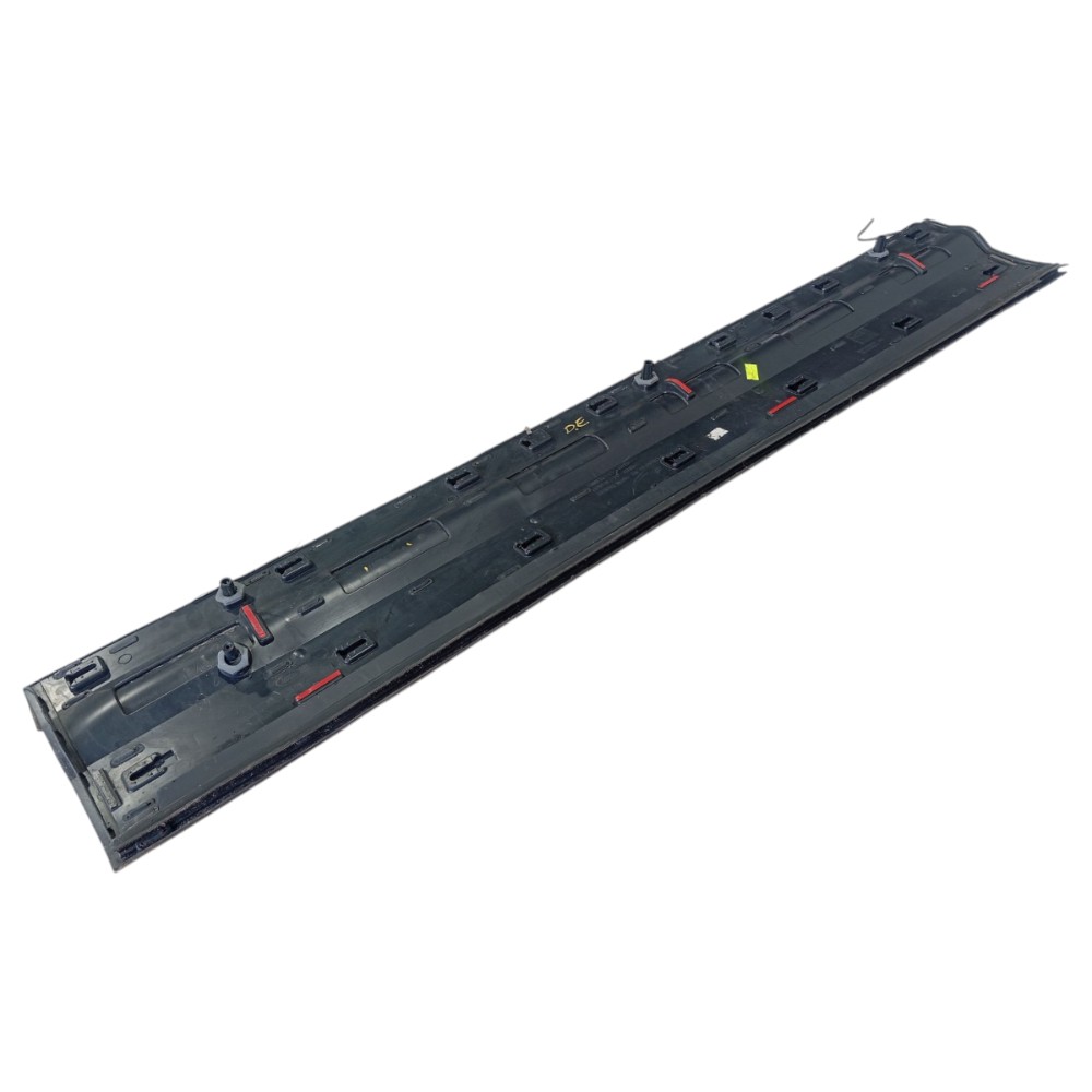 Moldura Porta Esquerda Land Rover Defender 2022 V645 4
