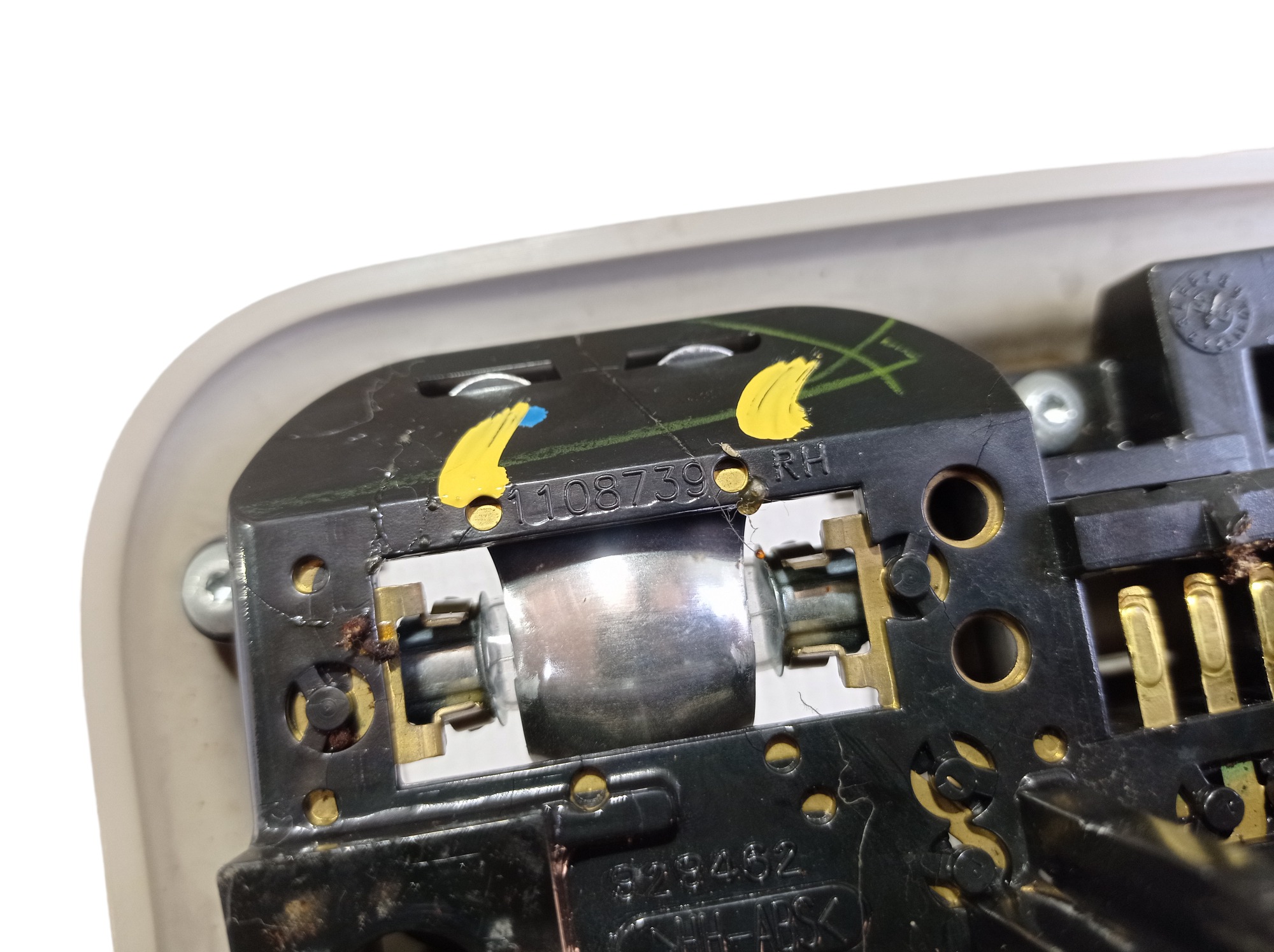 Luz Cortesia Traseiro Direito Grand Caravan Ltd 05 V586 9