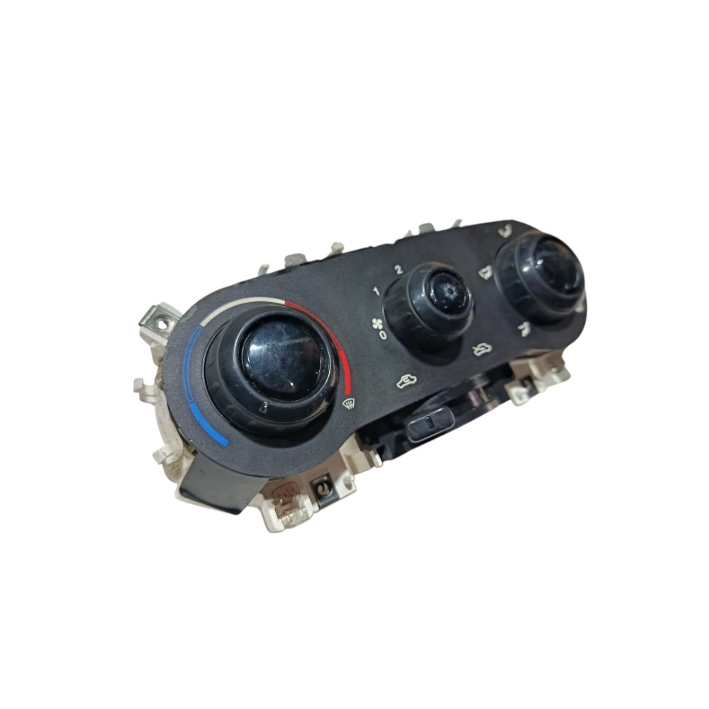 Comando ar condicionado Fiat Mobi 2016 2