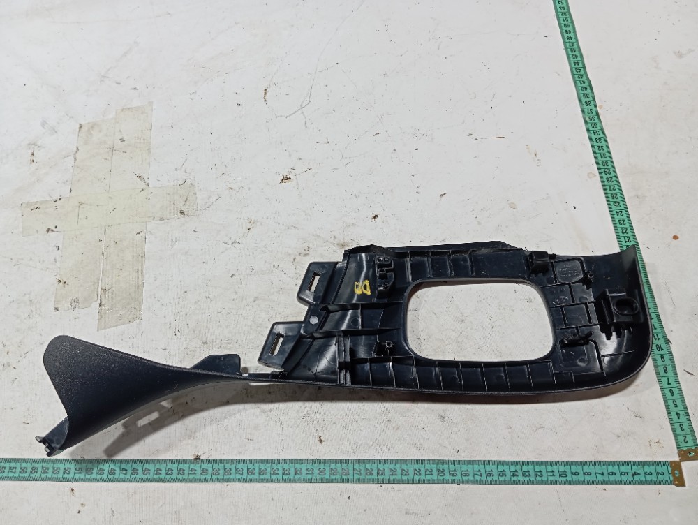 Moldura Banco Dianteiro Direito Discovery Sport 2020 V680 8