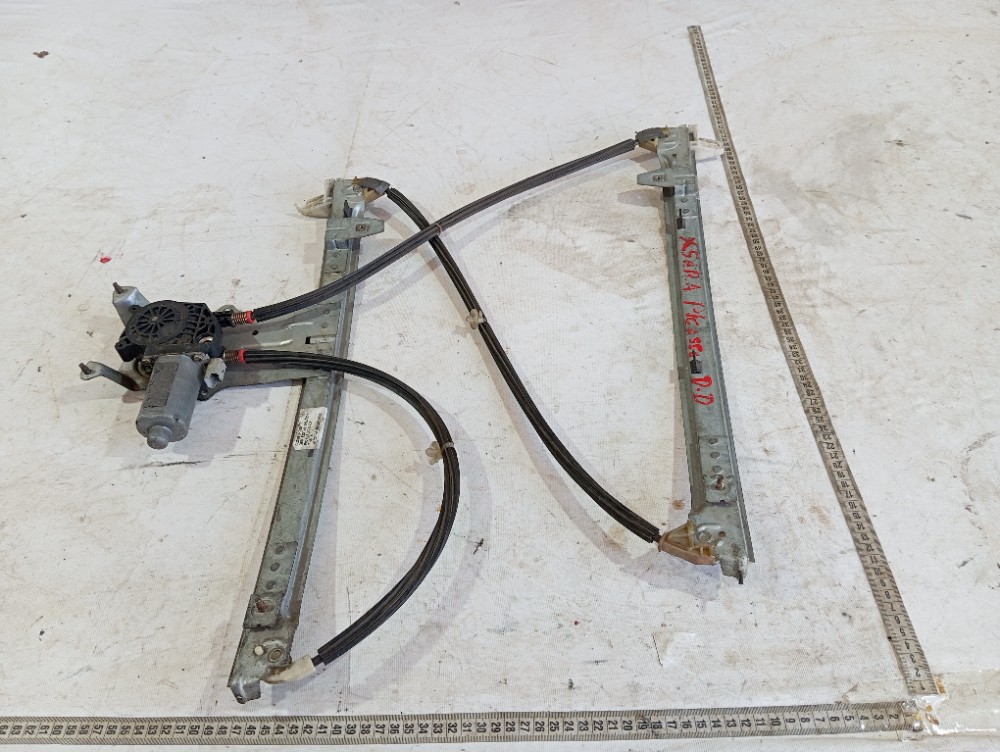 Máquina Vidro Dianteira Direita Citroen Xsara 2008 V95 9