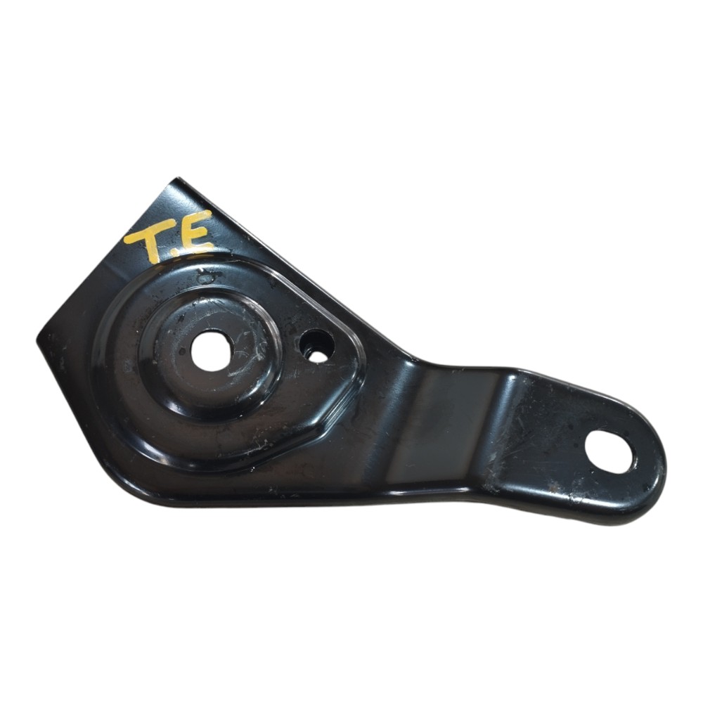 Suporte traseira esq barra Byd Song Plus 2023 A 25 V642 8