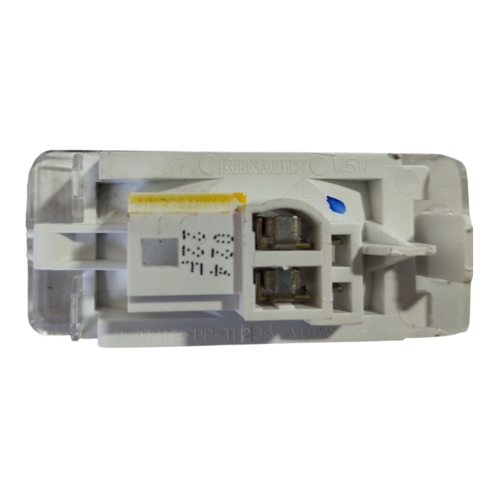 Luz Cortesia Porta Mala Drt  Nissan Leaf 2023 V632 10