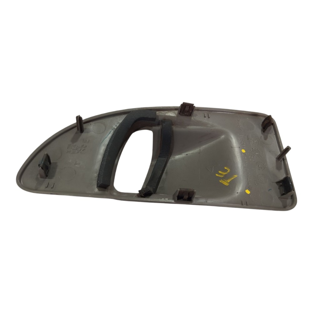 Moldura Maçaneta Traseira Esquer Chrysler Grand Caravan V578 2