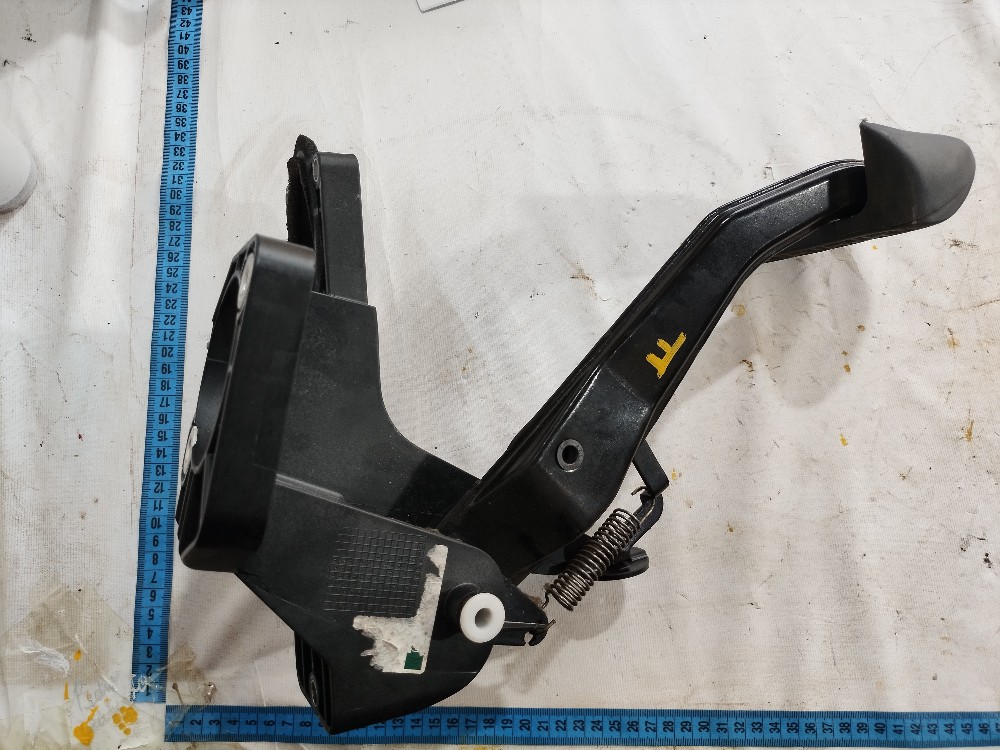 Pedal Freio Mercedes B180 2006 A 2011 V630 2