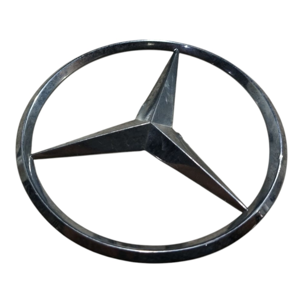Emblema Traseiro Mercedes C180 2002 2007 V661 Prata 4