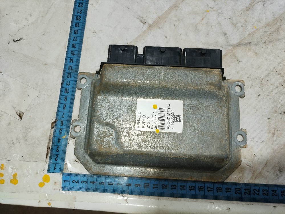 Módulo Motor Renault Zoe 2022 2023 V639 9