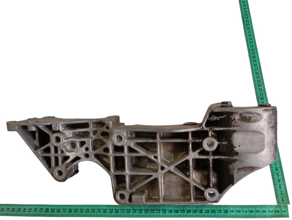 Suporte Alternador Compressor De Ar Vw Golf 2005 8