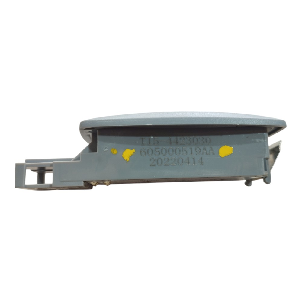 Luz Cortesia Dianteiro Direito Chery Tiggo 7 2022 24 V640 2