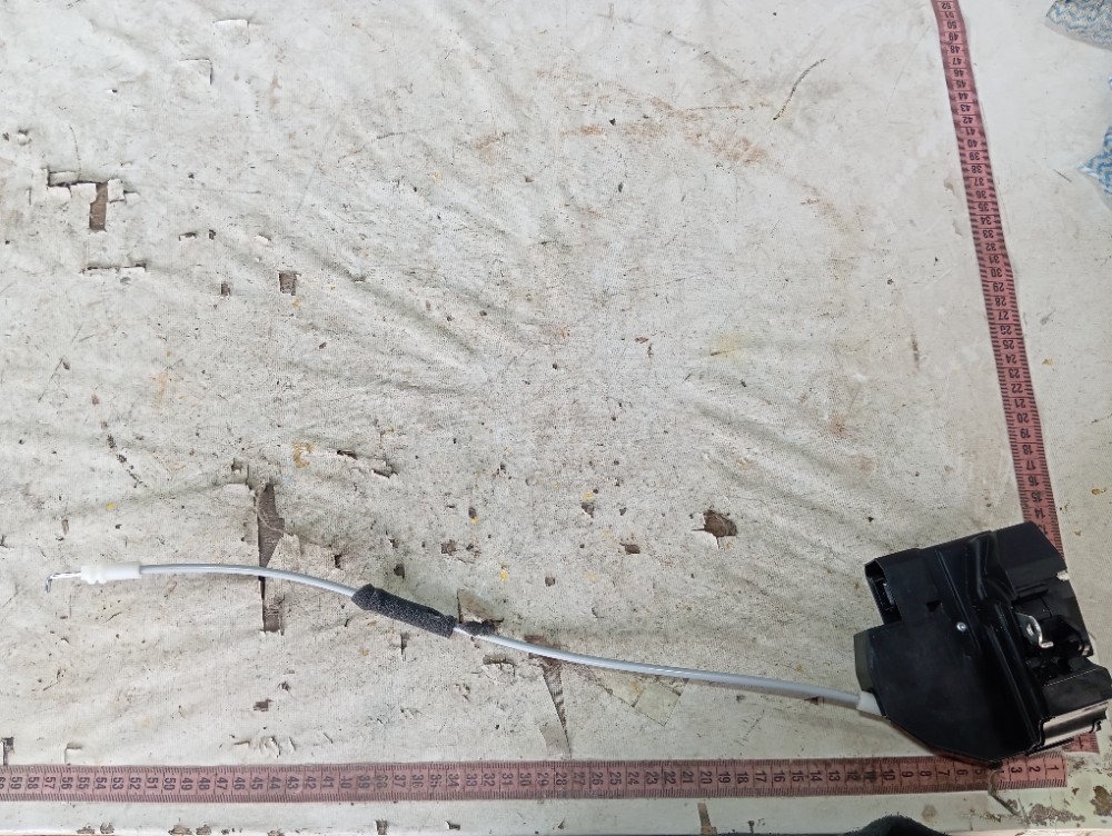 Fechadura Porta Dianteira Esquerda Fiat Mobi 2024 V654 9
