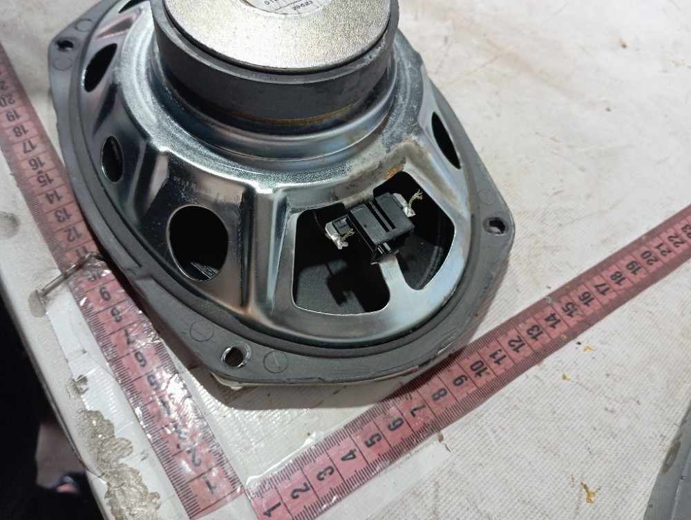 Alto Falante Porta Tras Esquerda Ram Rampage Rt 2023 24 V641 7