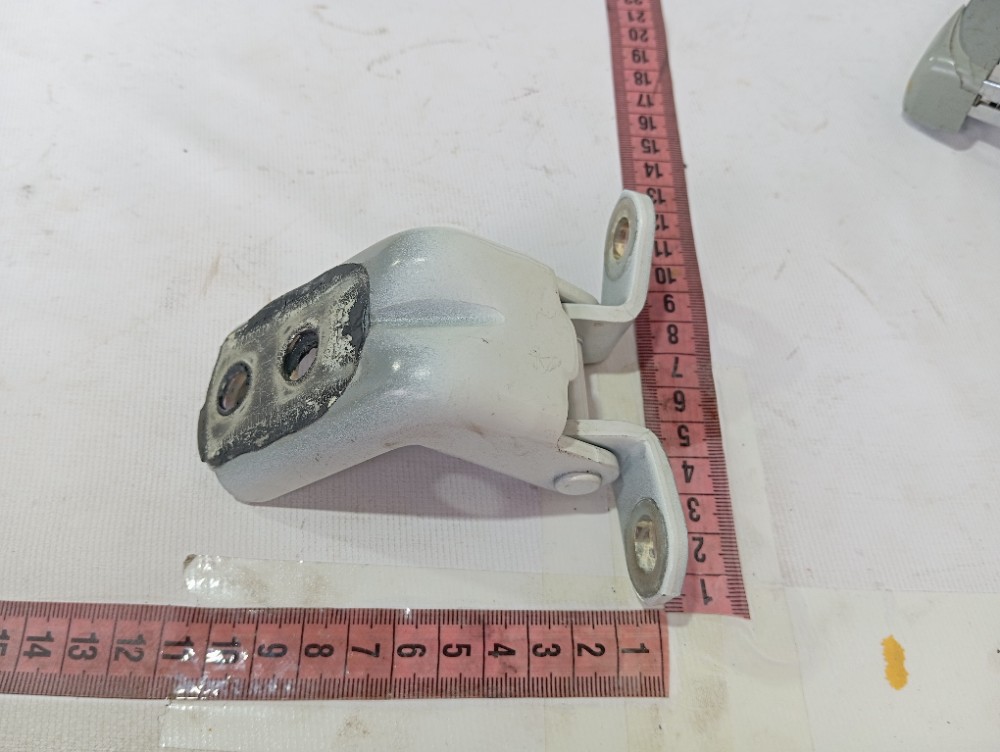 Dobradiça Porta Dianteira Direita Nissan Leaf 2023 V632 7