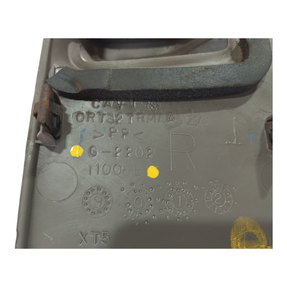 Moldura Interna Traseira Direita Grand Caravan 03 V578 10